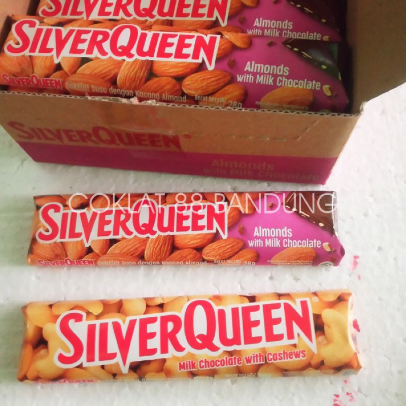 

SILVERQUEEN 55gr ex 58gr 1 BOX ISI 10 PCS, COKLAT SILVER QUEEN 55 GRAM 1 DUS 10 X 58 GR MEDE ALMOND