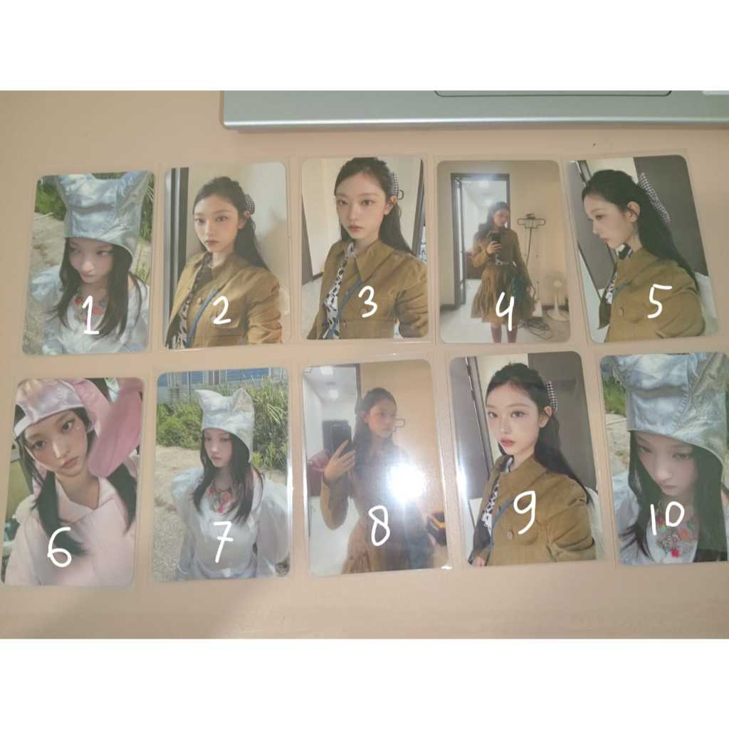Photocard haerin season greeting 2025 [BACA DESKRIPSI]