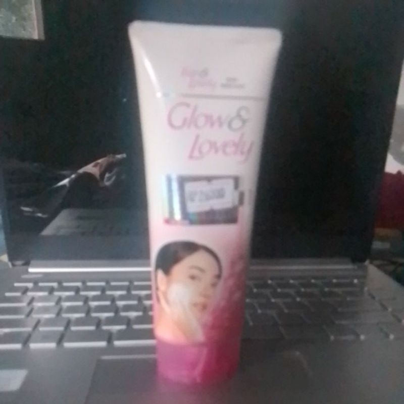 fair n lovely facial wash