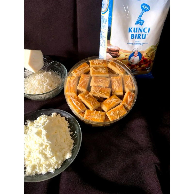 

Kastengel keju premium Kue kering Kastengel belanda