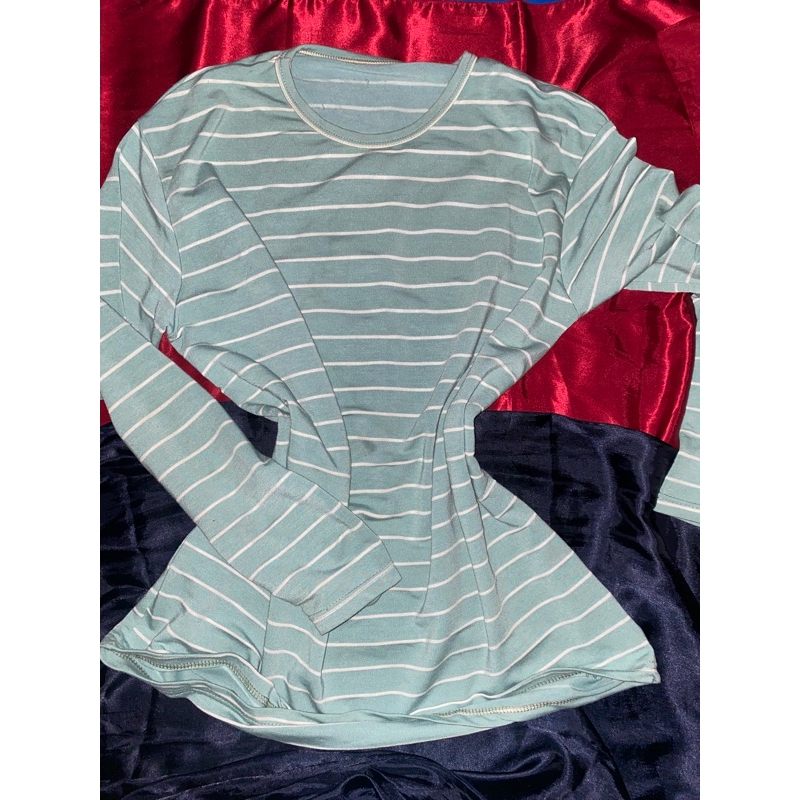 Kaos Garis-Garis Lengan Panjang