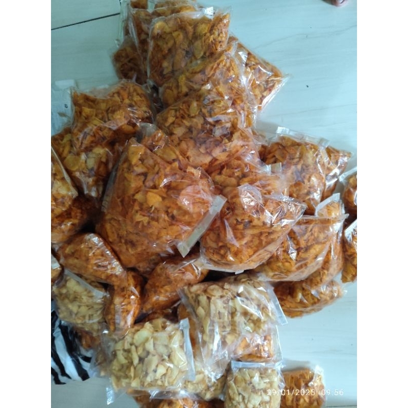 

keripik pedas