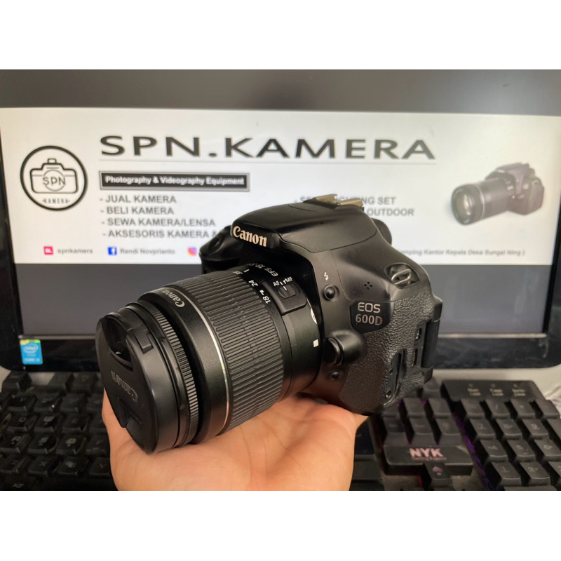 Canon EOS 600D Kamera DSLR