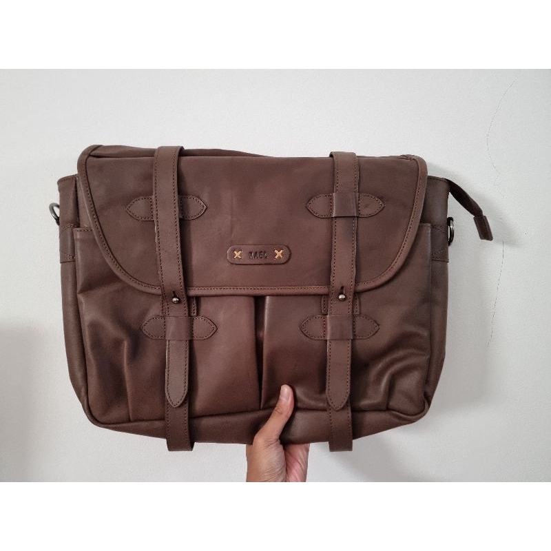 Tas kulit kael leather messenger bag