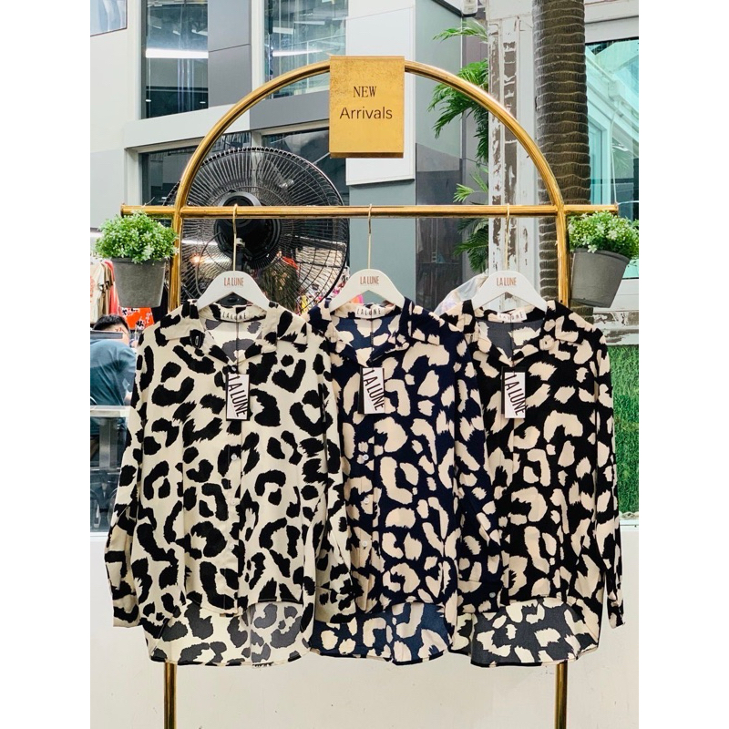 Laune Blus Motif Leopard Hitam Putih