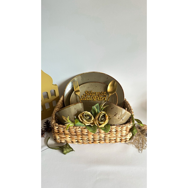 

Rustic Green Set
