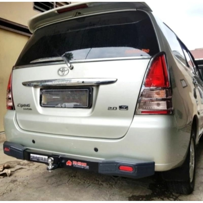 BEMPER BELAKANG TOWING RHINO REFLEKTOR INNOVA LAMA 2008 - 2015