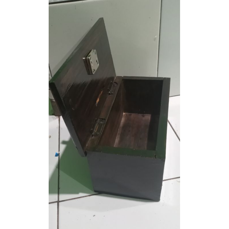 Piyugardening Kotak Amal/Kotak Kayu