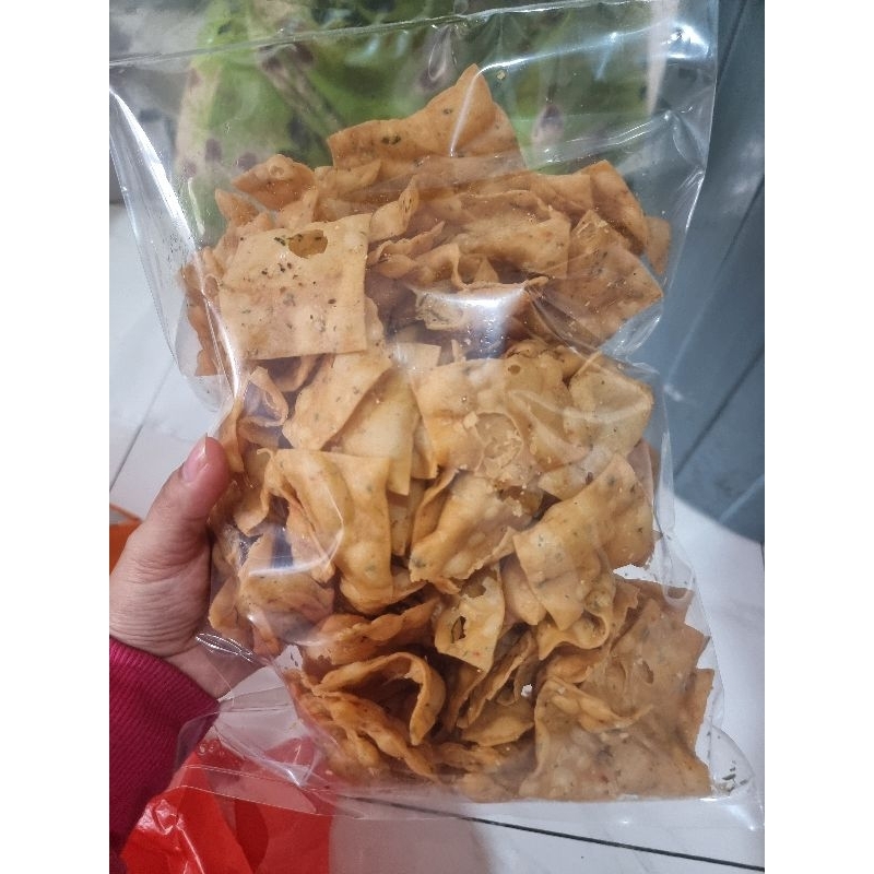 

KERIPIK BAWANG PEDAS @500gr
