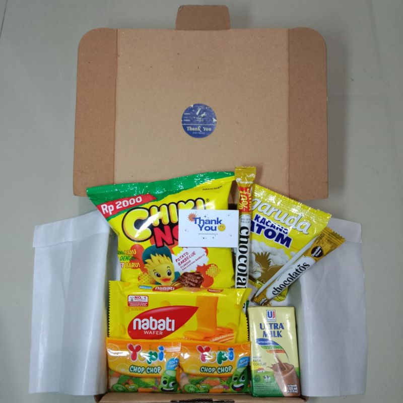 

Hamper Snack Box Kuning