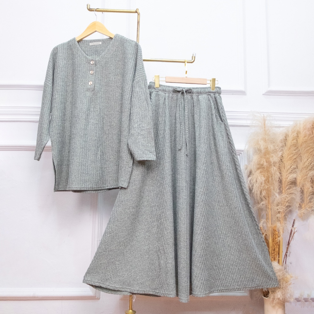 SetRok Rajut Melange Gamila Kancing - JV Hasanah Gamila Kancing Rajut Melange Set Rok Rajut Adem Jum