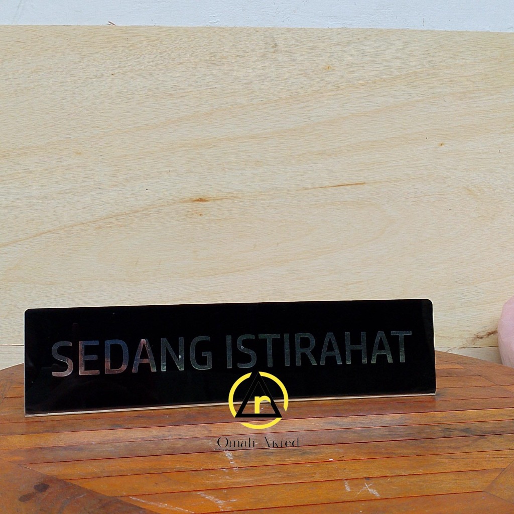 

Akrilik Lipat Sedang Istirahat - Puskesmas - Toko - Perkantoran