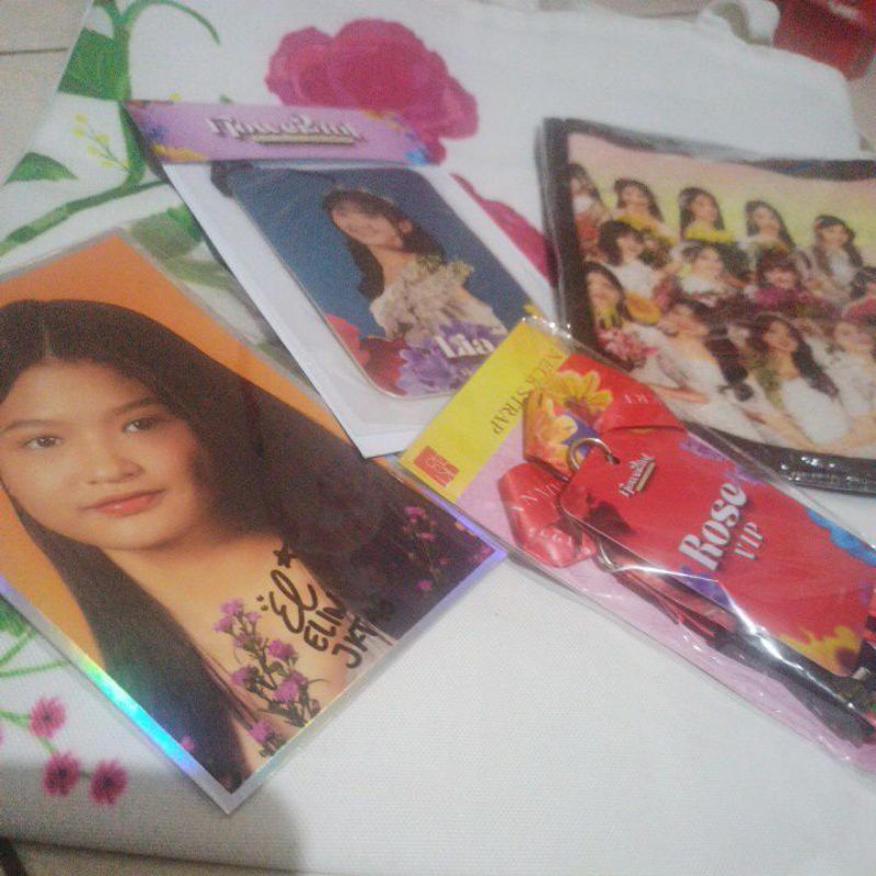 Merch JKT48 Official Benefit Rose Flowerfull