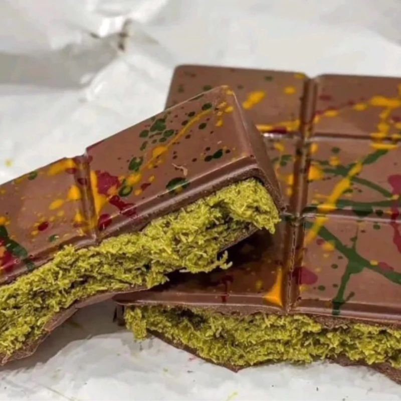 

Coklat Dubai Pistachio KUNAFE/Crispy Pistachio KUNAFE