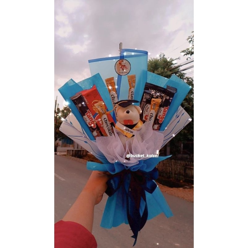 

Pembuatan Bucket Snack Mix + Boneka Mini Wisuda
