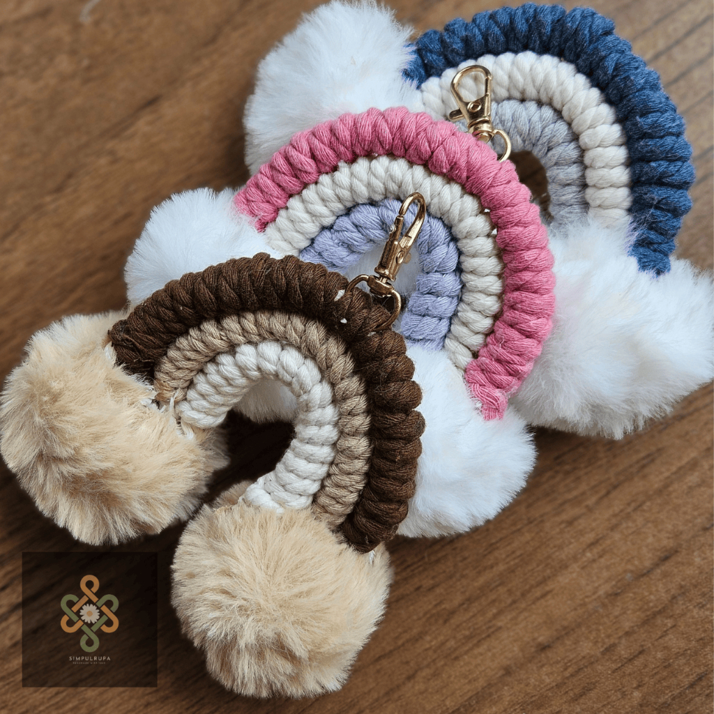 Macrame Bag Charm - Rainbow Pom Pom -  Gantungan Kunci Tas Makrame Pelangi Souvenir Premium