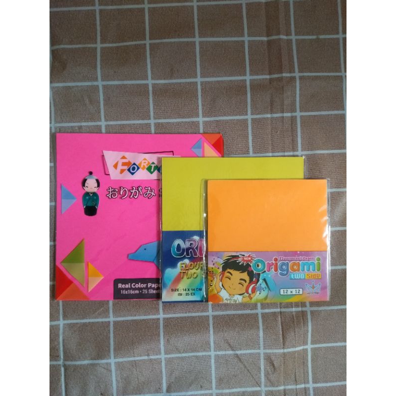 

Kertas Lipat/Origami Dua Sisi