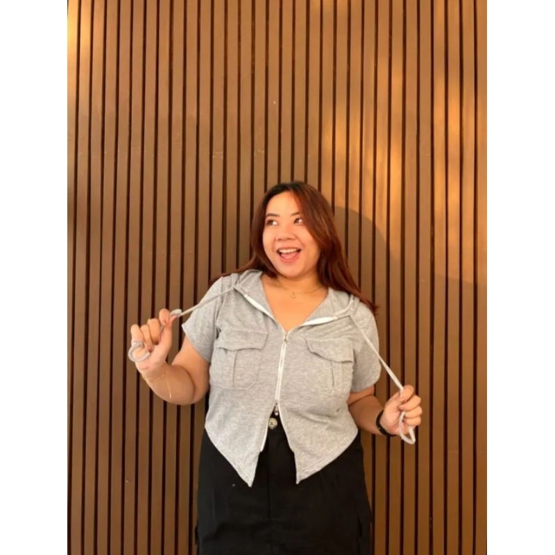 Hee kyung hoodie blouse - atasan zipper dua arah - short sleeve jacket - outer blouse - knit blouse 