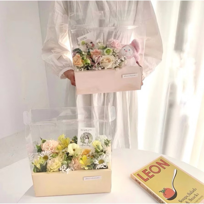 

Transparent Flower Cake Box Mika -Kotak Bunga Kue Putih White AL05