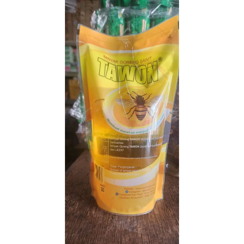 

TAWON Minyak Goreng 900ML dus isi 12