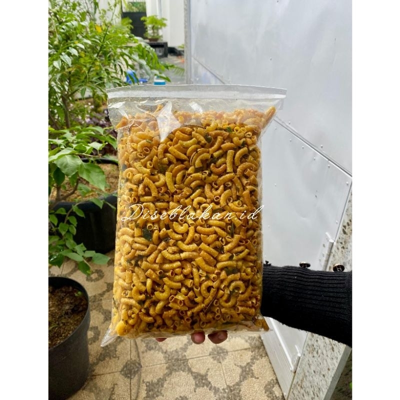 

Makaroni kriuk original daun jeruk kemasan 500gram