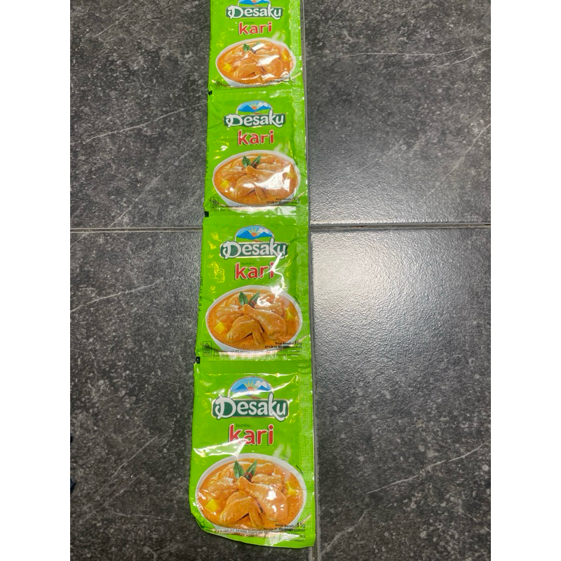 

BUMBU KARI DESAKU 15 gram 1 renceng 4pc