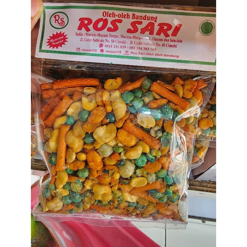 

Kacang Campur 200GR Oleh Oleh Bandung