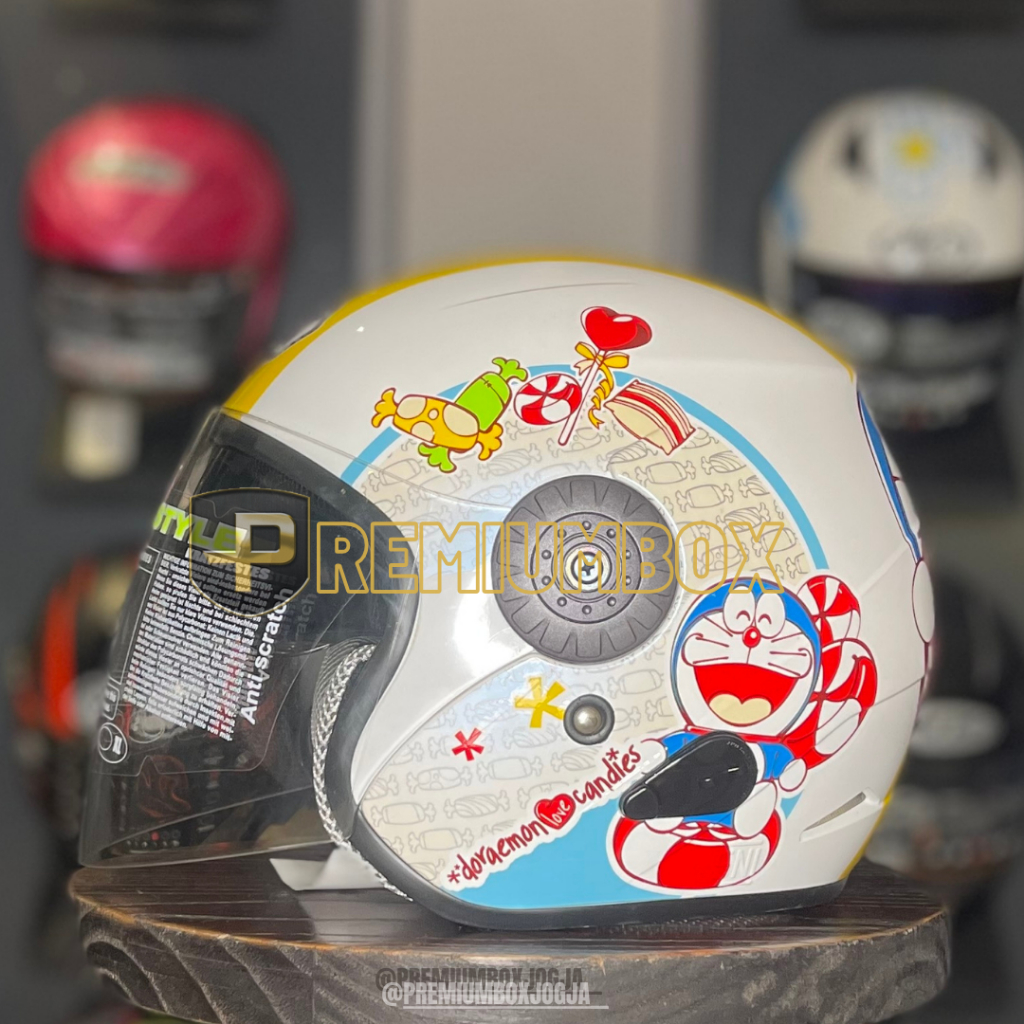 Helm BMC Inova 2V Doraemon Love Candies White Yellow