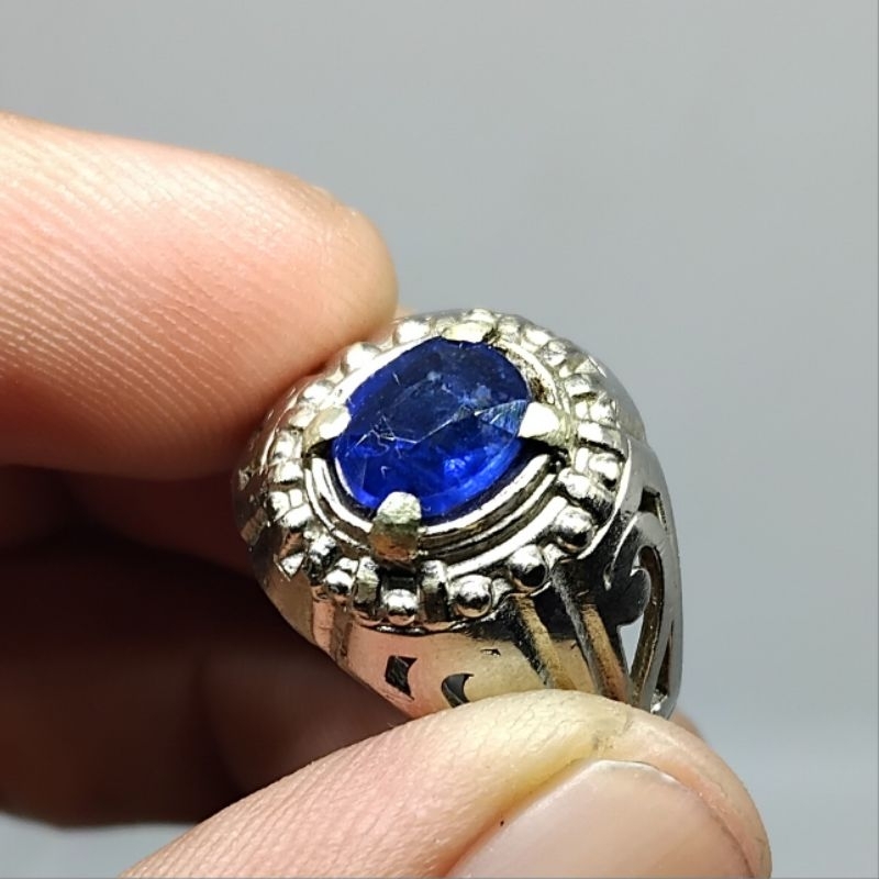 Batu Permata Royal Blue Safir