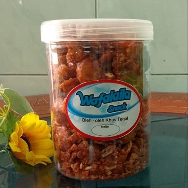 

Kue Lebaran Toplesan Camilan Hari raya Emping pedes manis 800ml