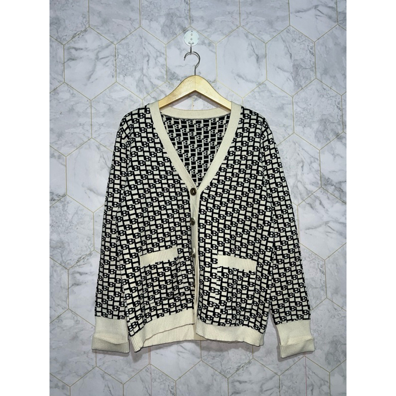 Rajut cardigan motiF Balmain