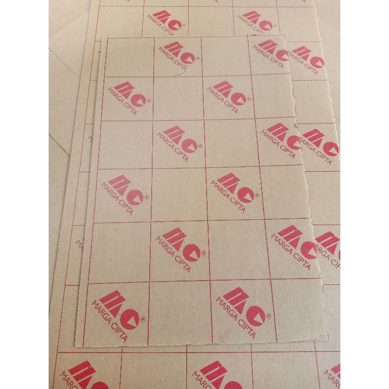 

akrilik lembaran bening/transparan,ketebalan 2mm ukuran A4