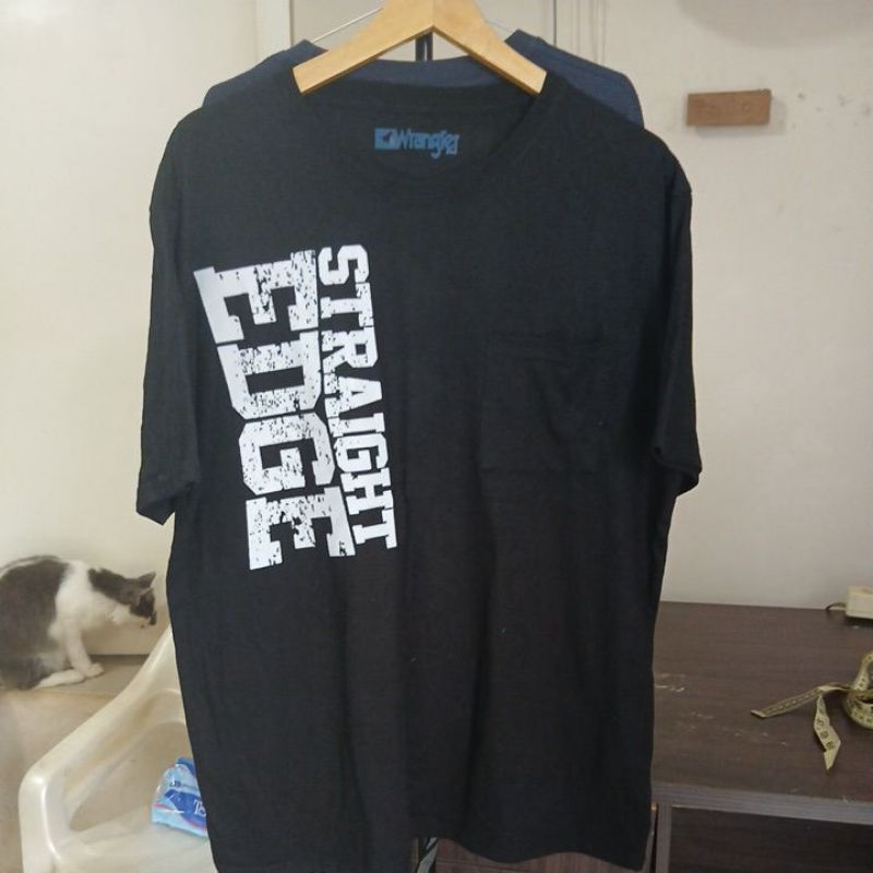 Kaos katun WRANGLER second Original  berpocket warna hitam pekat super lembut LD 128cm Pjg 74cm mulu
