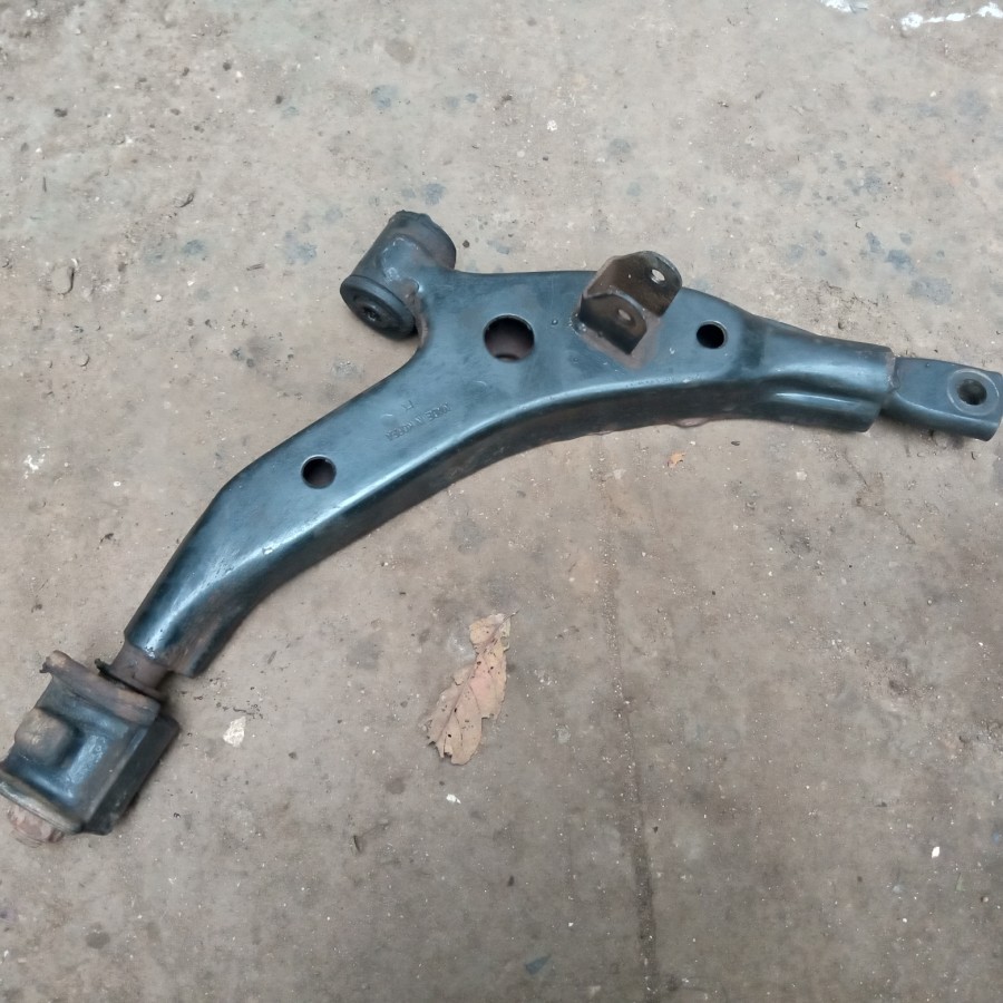 Lower Arm Sayap KIA Visto Atoz bagian kiri