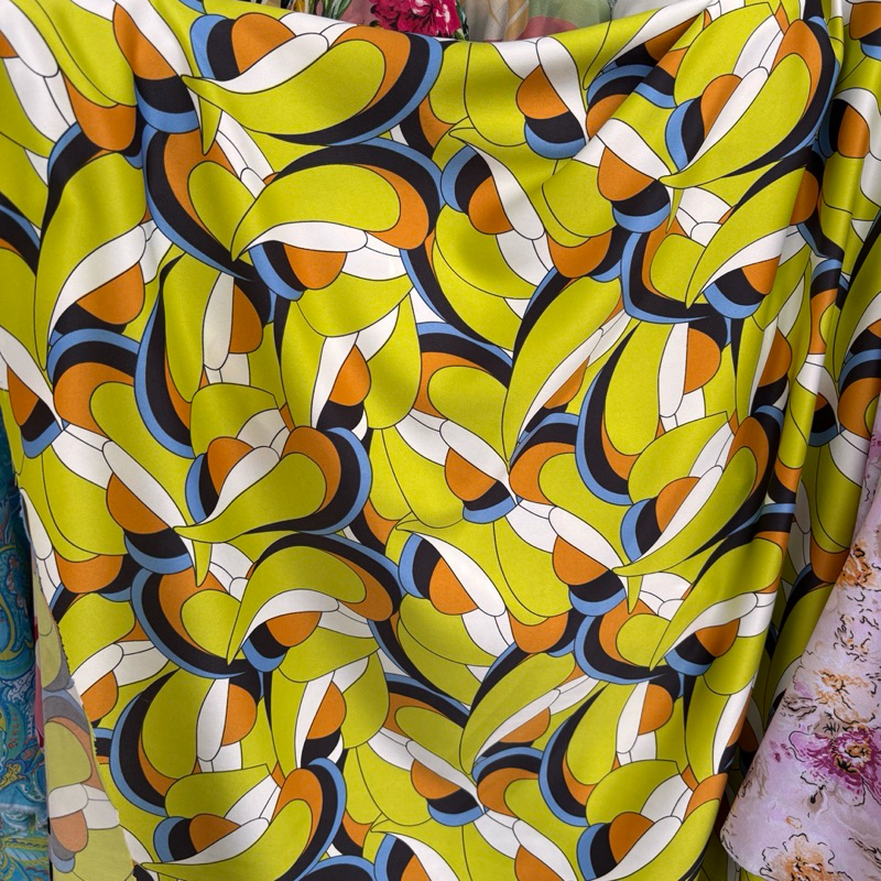 kain satin silk premium - kain baby silk premium - kain motif abstrak - kain silk premium motif - ka