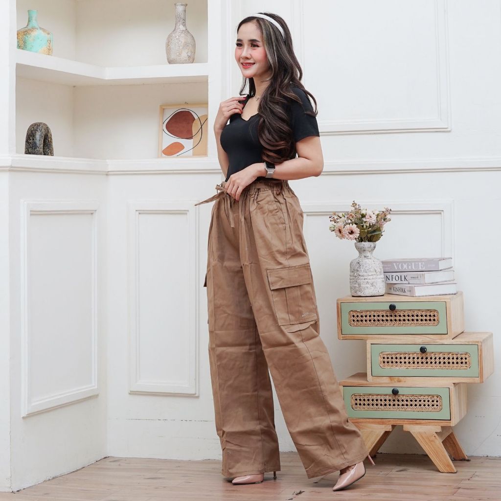 Celana Kulot Cargo Pants Wanita Uniqlo Highwaist Jumbo