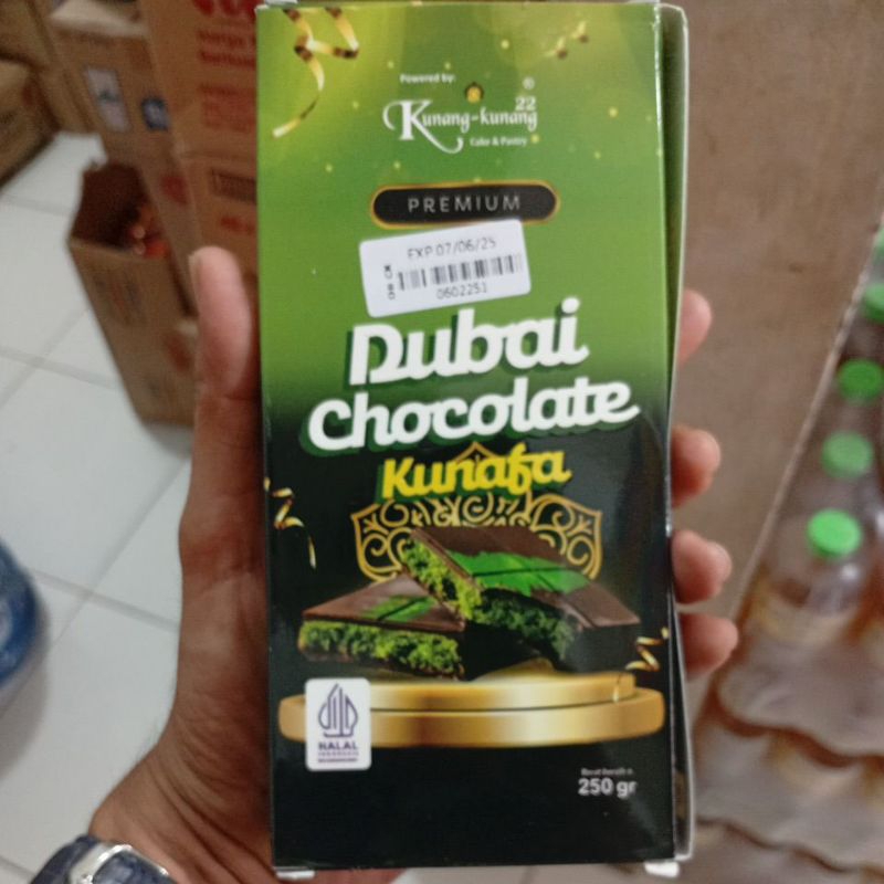 

Coklat Dubai Kunafa Premium 250 gr