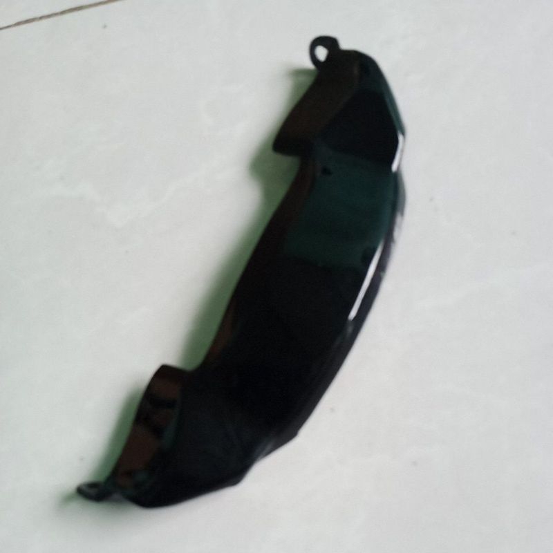 dagu bawah lampu pcx 150 non original hitam kilap