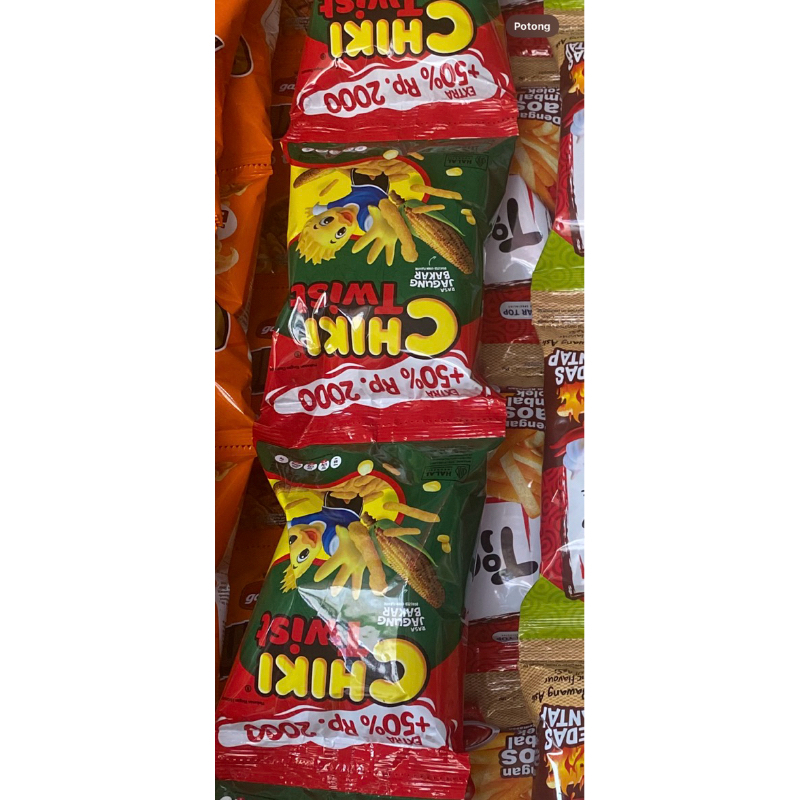 

Cheetos Rasa Jagung Bakar (10x15g)/ chiki twist