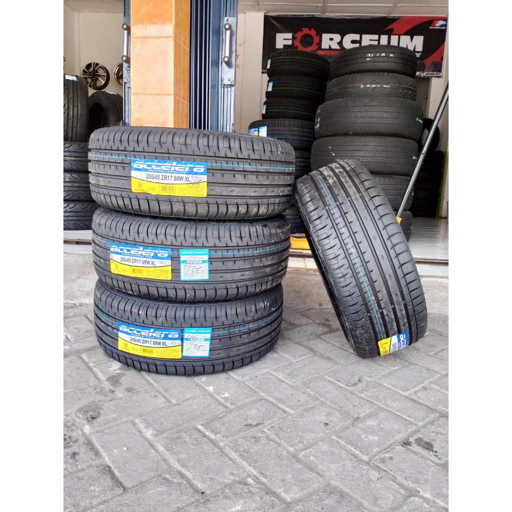 BAN MOBIL ACCELERA 205 45 R17