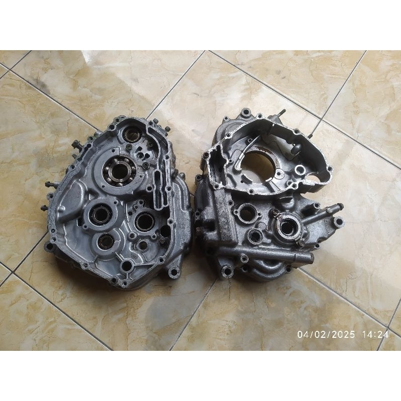 crankcase ori suzuki fxr 150 copotan / crankcase kanan-kiri suzuki fxr 150 ori copotan