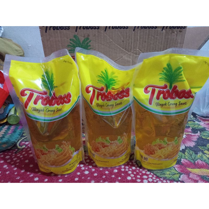 

Minyak sayur Trobos ukuran 800 mili