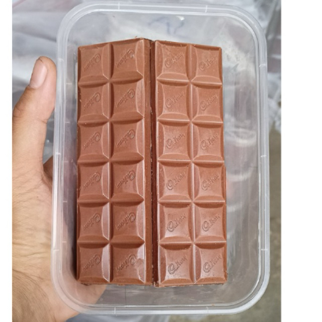 

COKLAT CADBUR* UTUH KEMASAN 500 GRAM