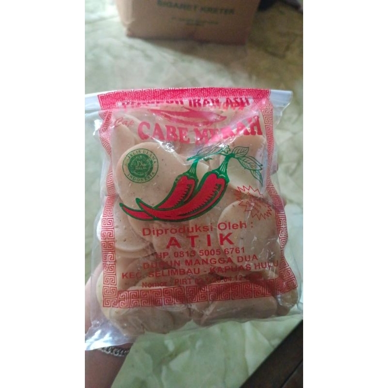 

KERUPUK IKAN ASLI CAP CABE MERAH PREMIUM 1/2 KG ASAL KAPUAS HULU/PUTUSSIBAU(SELIMBAU