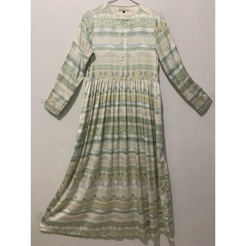 Preloved Dress Heaven Lights Size S