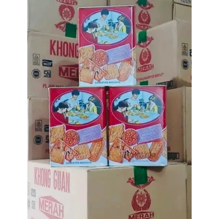 

BISCUITS KHONG GUAN PER 3PCS / PER SETENGAH KARTON ISI 3 KALENG 1600 GRAM