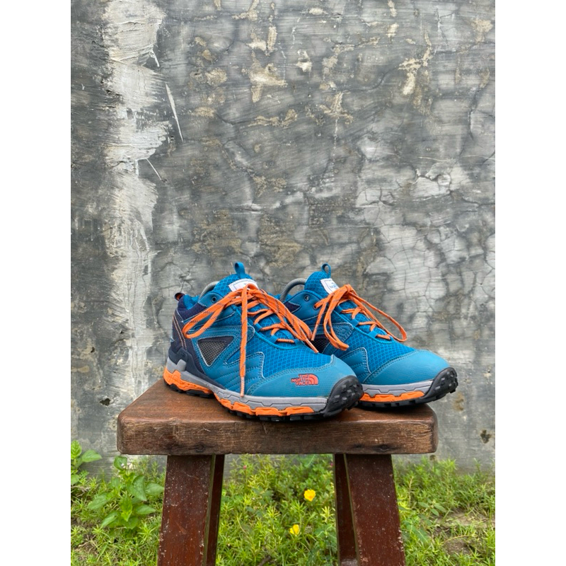Sepatu Outdoor TNF