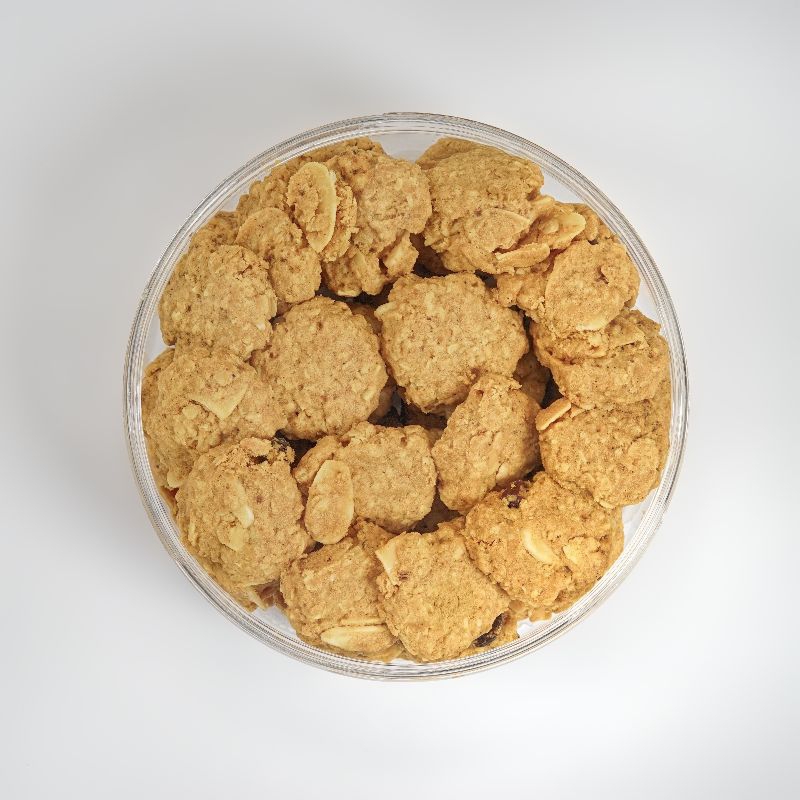 

Serenakue - Almond Oatmeal | Kue Kering Premium