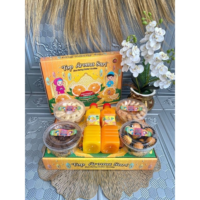 

Paket Kue Kering Lebaran Aroma Sari isi 2 Botol Sirup Orange & 4 Macam Cookies + Bubble Wrap