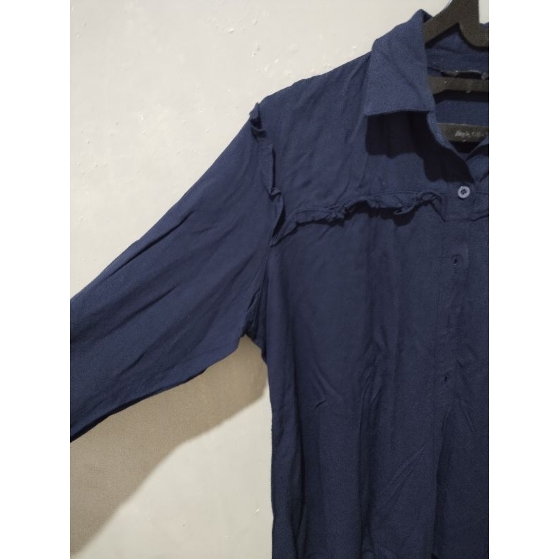 preloved kemeja blose wanita navy lengan panjang